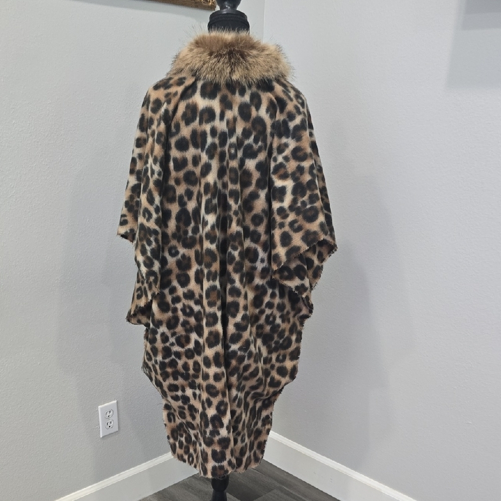 Animal Print Shawl Cape with Faux Fur Trim, One Size, Brown/Cream - Picture 2 of 7